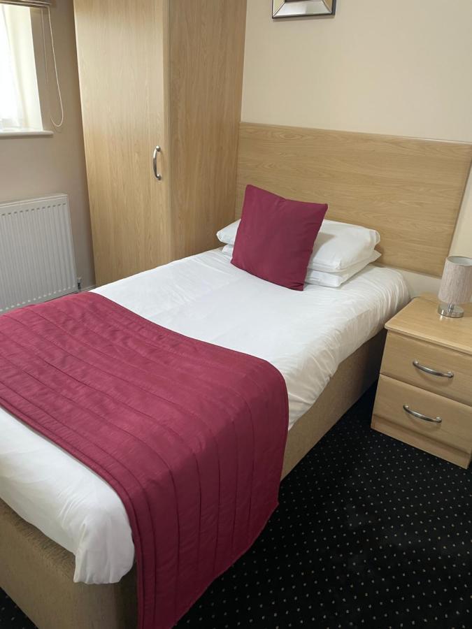 Kings Croft Hotel Pontefract Buitenkant foto