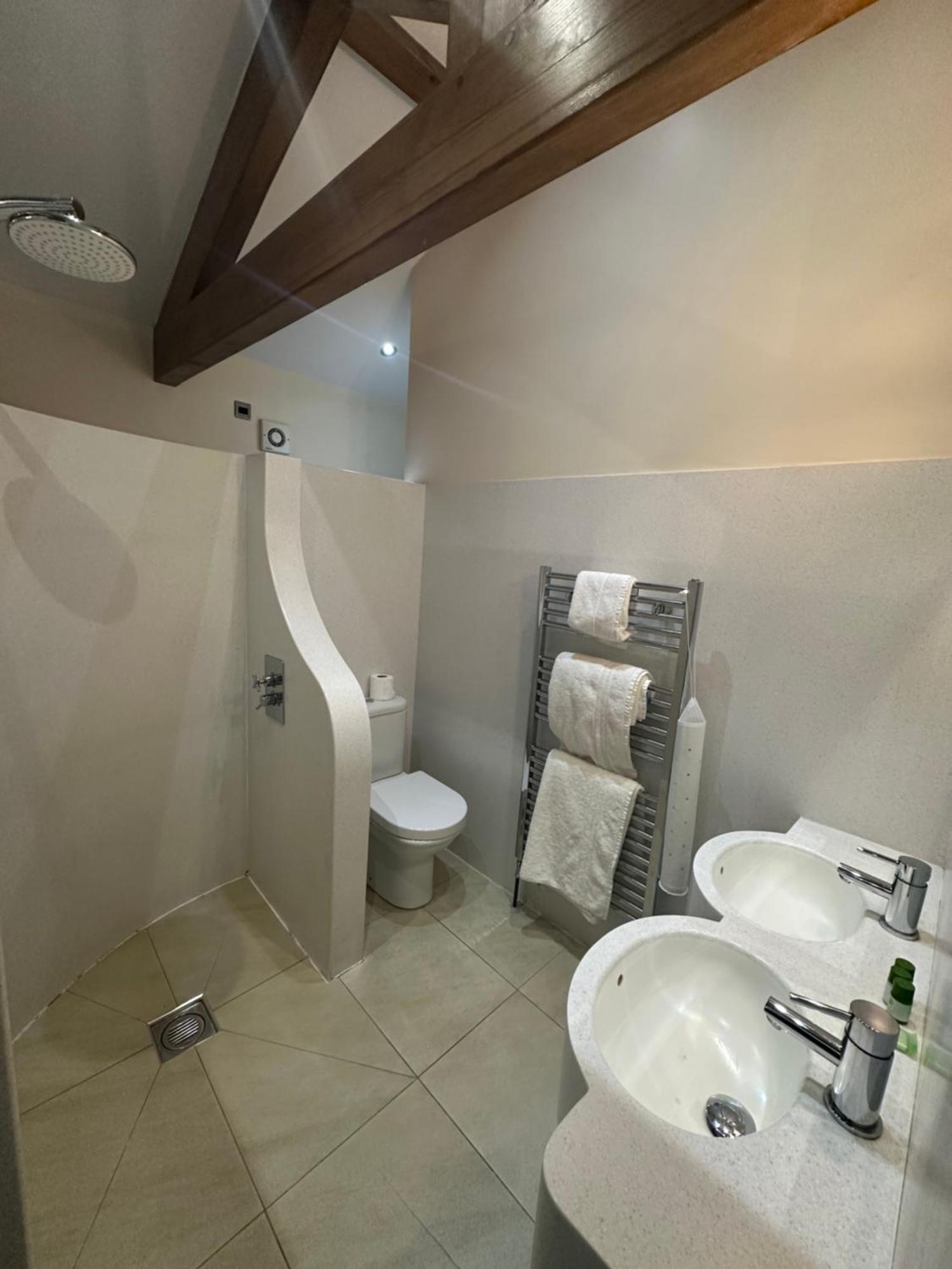 Kings Croft Hotel Pontefract Buitenkant foto